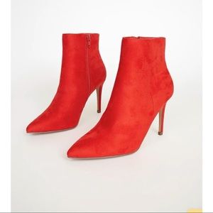 NWT - Chic Red Ankle Booties - Pointed Toe - Size 10